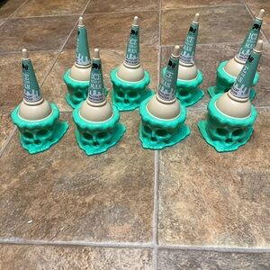 Lot of 8 Ice Scream Man Skull Ice Cream Holders - Mintstachio